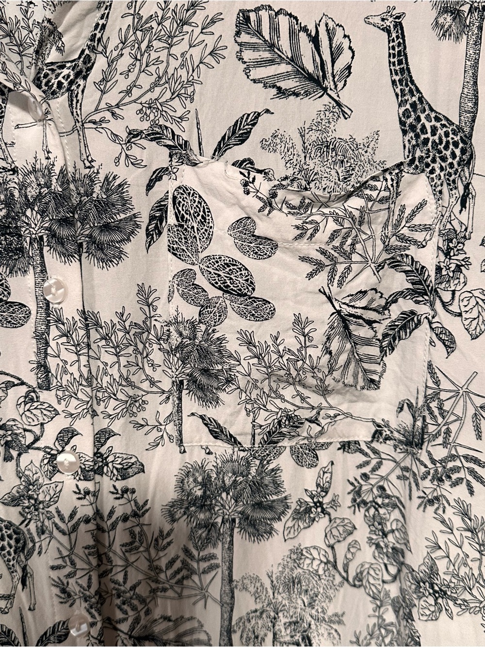Jane and Delancey White and Black Giraffe-Print Button Down Shirt - Picture 4 of 4